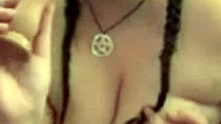 Kandy Kane Performs Amateur BBW Blowjob Deepthroat