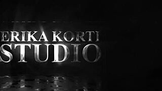 First Dap With Piss Redhead Skinny Slut Pixie Pink Gets Her First Double Anal Penetration And Piss In Her Mouth From Five Big Cocks Eks618