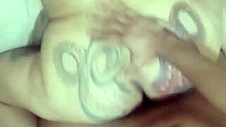 me gysta follar de perrita y darme rico gasta sacarle la leche que demencia