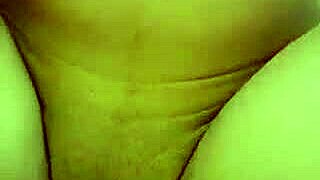 La Modelo Latina Explodes in Intense Orgasm Screaming from Huge Cock