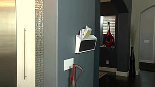 What does this mature cougar want?