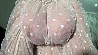 Gorgeous Big Boobs Close-Up Milf Saggy Tits