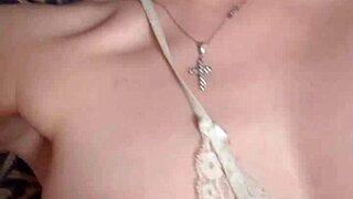 Worship these sexy armpits now