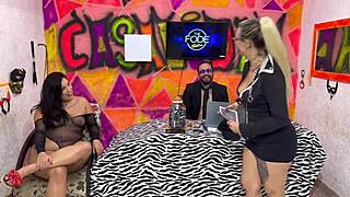 BBW Diguinha DJ Shares Steamy Encounters with Her Plump Curves and Ass