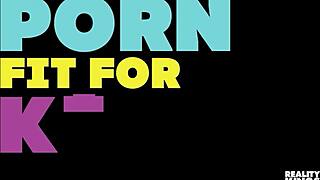 Reality Kings - Hayley Davies Ditches Job for Intense Fucking with Security Guy Jmac