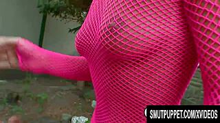 genlez - blonde martina rhodes fingers her slim lesbian lover shyla