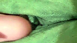 isn't this gordinha sexy solo with big tits hot?