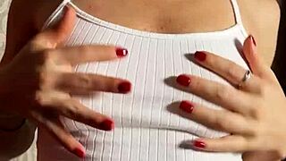 Short skirt and stockings in mobile 4K