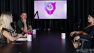 Compilados da Val Mineirinha no Bora Cast com Bruna Carlos Watch on Sheer Red