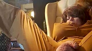 does this fine ass tranny take a big dildo in her ass