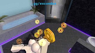 follo muy duro a una puta fan enamorada de mi verga