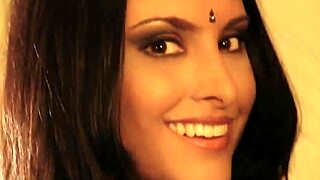 Indian Girlfriend Tries Nudity in Erotic Striptease Dance