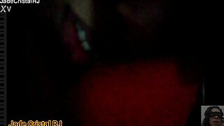 jade flashes shaved pussy in naughty homemade solo