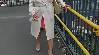 daring jasmin69 shows pussy on webcam outdoor