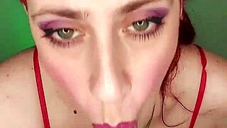 I love when my boyfriend fucks me dirty and sweaty right from the gym! 💦