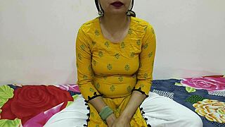 Indian Step Sister Fucks Step Brother Helps Gift Arrange First Experience Seducing Hindi