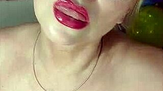 Sexy Chubby Stepmom Masturbates Hot Mature Bitch