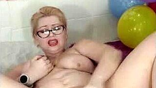 Sexy Chubby Stepmom Masturbates Hot Mature Bitch