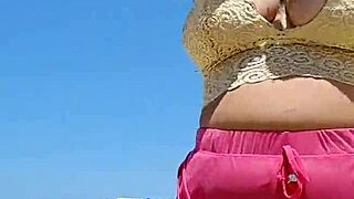 arrumei um amante que trabalha na praia e agora eu vou na praia quase pelada s� pra deixar ele de pau duro