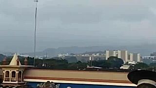 Sexo con mi tia en el balcon de piso la chantageo y me ayuda con mi paja le hago creampie en la boca sucia y coño cremoso tia de culo grande anal