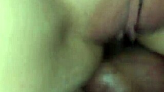 Did the Brazilian milf give me her hairy pussy while the cuckold husband played tigrinho