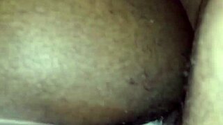 cash queen takes on big strong dick for creampie 😏