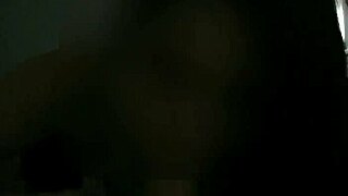 Cette Chienne Ne Pense Qu'à Me Sucer En Se Réveillant