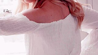 How Lucky Charlie Forde Gets Juicy Pussy