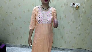 hindi couple romance boyfriend convinces girlfriend to have first time sex with love romantic mood xxx in hindi