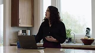 hung it called by big ass latina milf to fix her laptop 😏