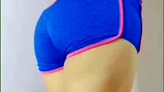 The neighbor couldn't resist fucking Chava after seeing her in those tiny shorts