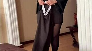 i'm the superior nun, a horny nympho sneaking to motels secretly