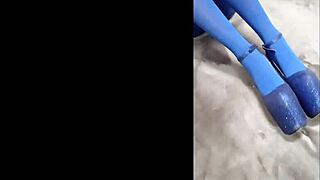 Sexy laura in heels waits to be fucked in pantyhose lingerie