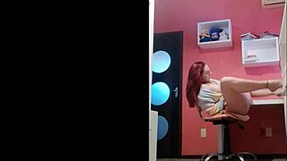 i'm so horny, spreading my wet pussy and squirting until i cum