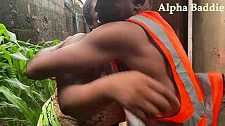 Oga wife blows contractor deepthroat in homemade scene!