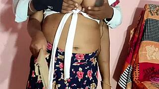Desi Chubby Bhabhi New Video In Hotel Room With Boss.