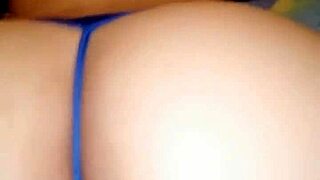 Le Ofrezco 100 Mil Pesos A La Vecina Y Me Deja Llenarle El Coño De Leche