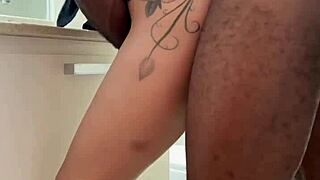 i went down for ifood and my neighbor called me to fuck right there