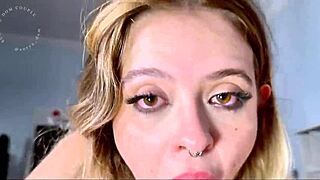 My blonde stepsister gave me a sloppy blowjob before bed 😏