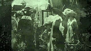 Hey, check out my secret life with vintage lesbians and hairy beaver 😍