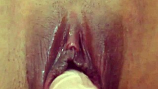 Angelina greys pussy up close as she slides in big dildo cum and squirt