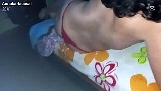 O safado me fez chupar e gozou na minha boca