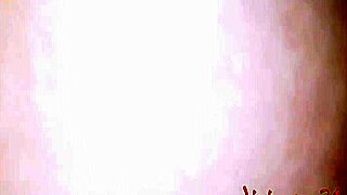 me follan por mi coño y terminan corriendose en mi culo boto la leche caliente