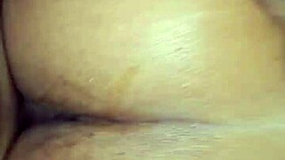 meu namorado me fudeu tão gostoso que eu acabei esguichando todo quarto e depois ele me encheu a buceta de leite