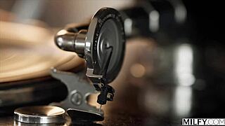 Phoenix, the mob wife, craves BBC