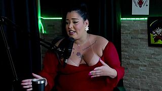 pri melancia cums easy in menage and first dp 😈