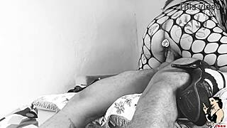 Paty angel's uber ride turns into free pussy fun