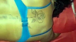 meu namorado me fudeu tão gostoso que eu acabei esguichando todo quarto e depois ele me encheu a buceta de leite