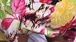 Faço uma massagem deliciosa na minha enteada com final feliz sex toy