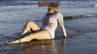 Neg�o fodeu meu cu ate no fundo com seu pauz�o grosso - completo no cassiflix